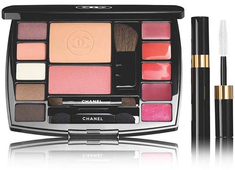 chanel christmas makeup collection 2017